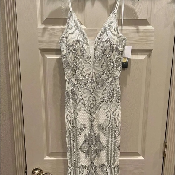 Betsy Adam’s White Formal Gown - Picture 1 of 4